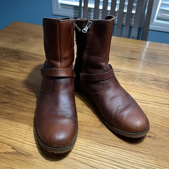 Teva De La Vina Low Women’s Waterproof Leather Ankle Boots | Size 9 | Brown - Picture 2 of 8